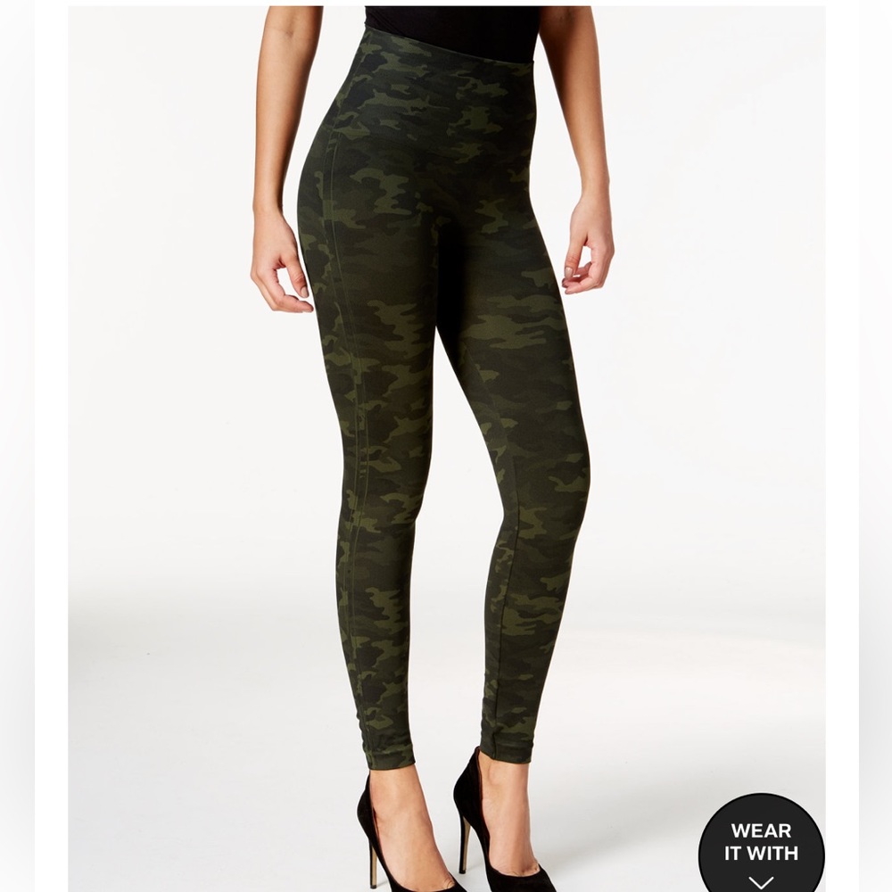 EUC Spanx Look At Me Now Green Camo Leggings Size Medium